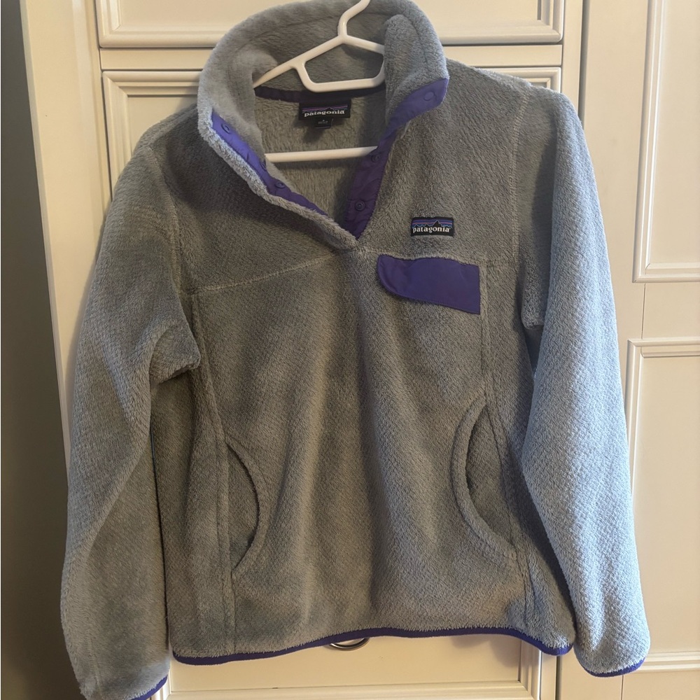 Patagonia Fleece Pullover in Gray and Purple